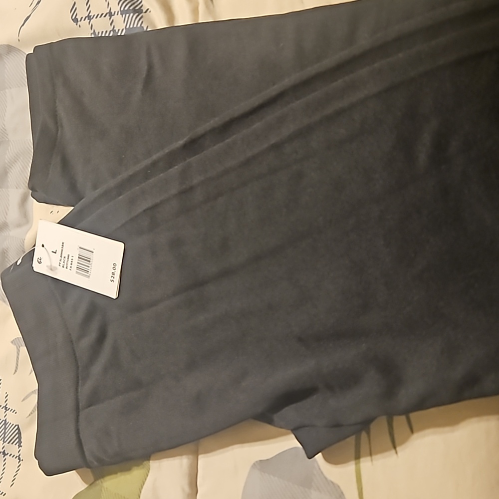 Juniors black leggings never worn size large